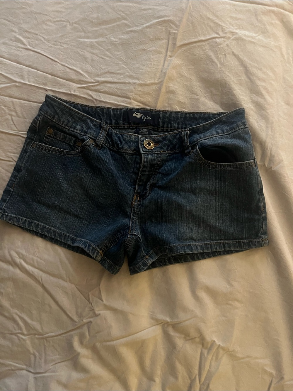 Casual Dark Blue Denim Women's Jean Shorts -